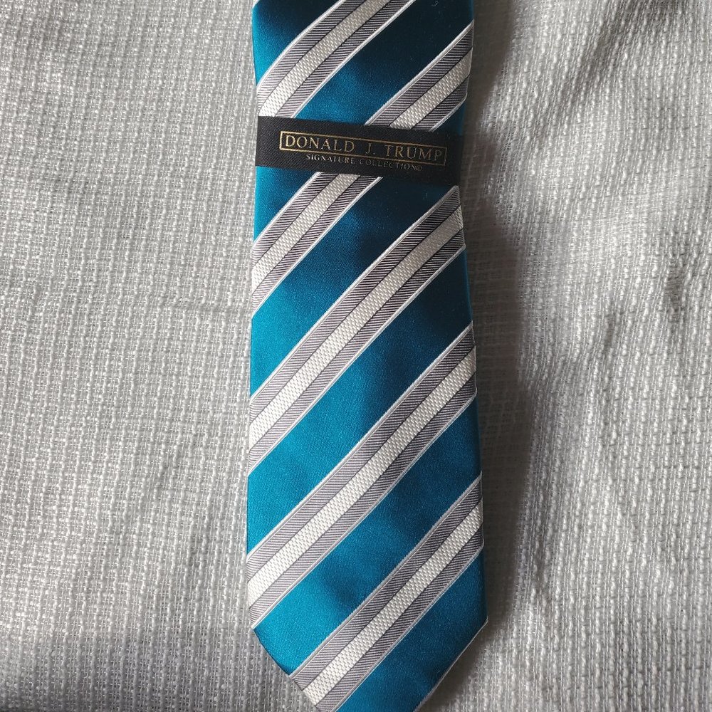 DONALD J TRUMP Signature Collection Men's Tie